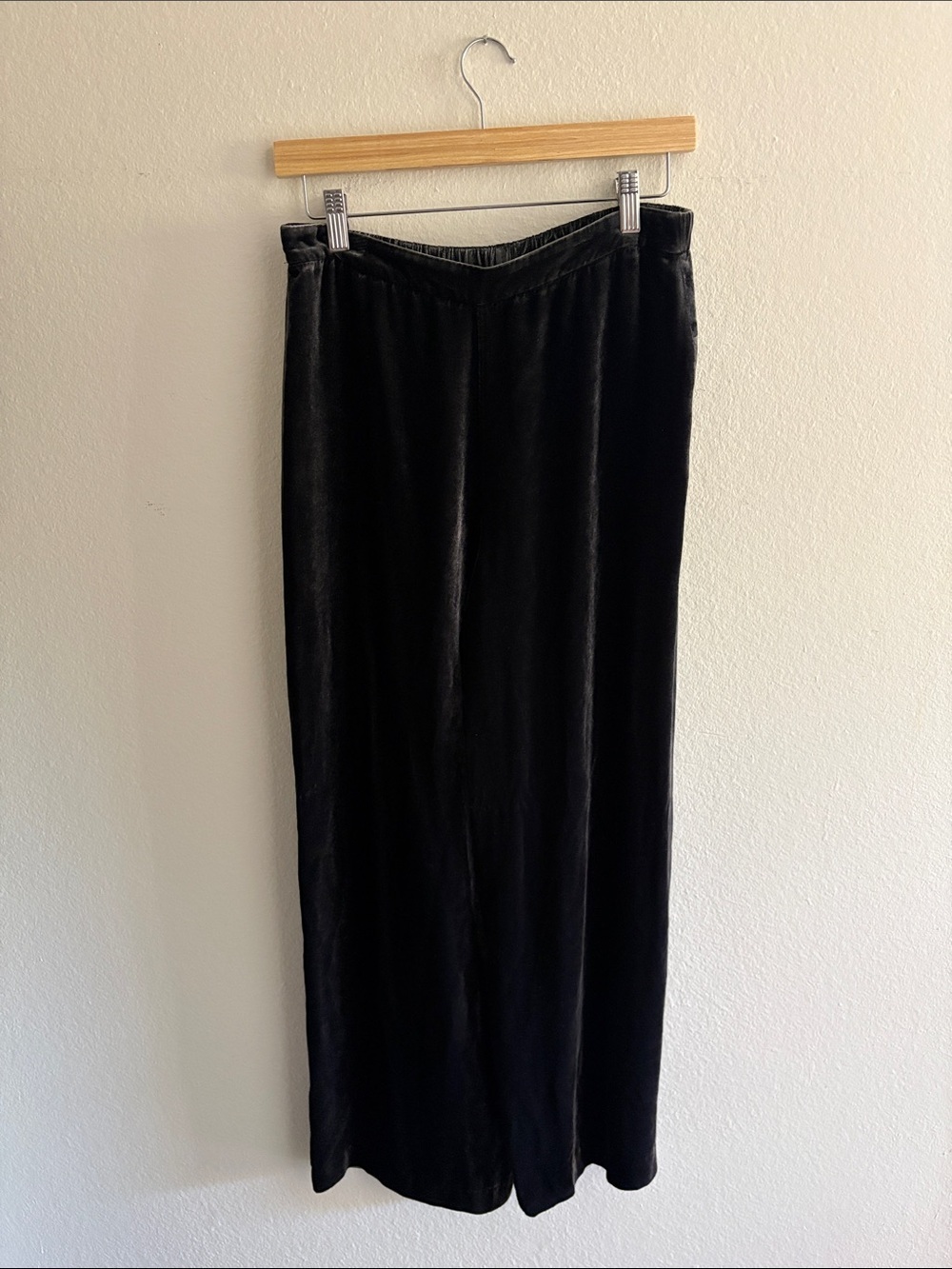 Massimo Dutti Wide Leg Velvet Trousers
